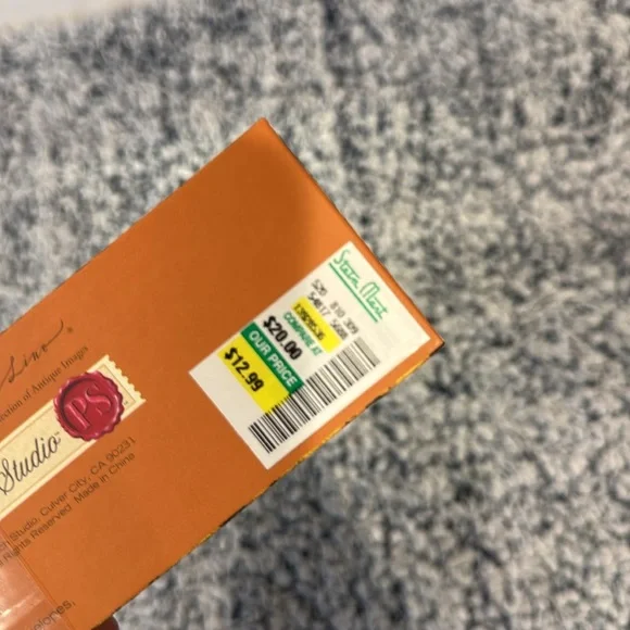 Stationary Set (new & sealed) and Note Card set (with 13 cards & envelopes) - Picture 6 of 14